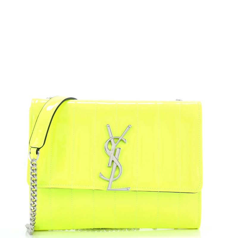 Vicky Wallet on Chain Vertical Quilted Patent