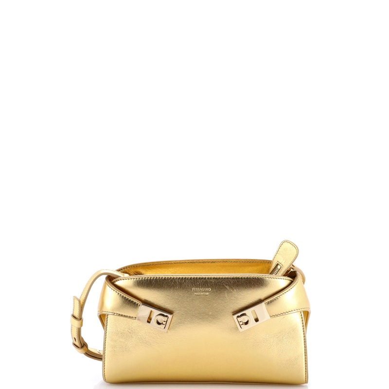 Hug Pouch Bag Leather Mini