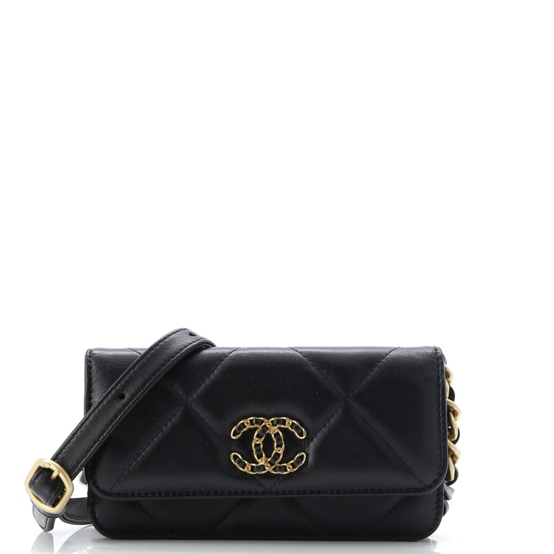 19 Clutch With Chain Quilted Lambskin