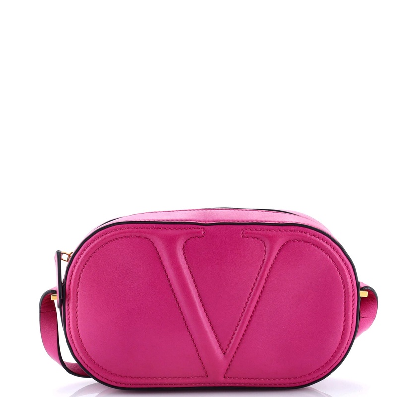 VLogo Walk Crossbody Bag Leather
