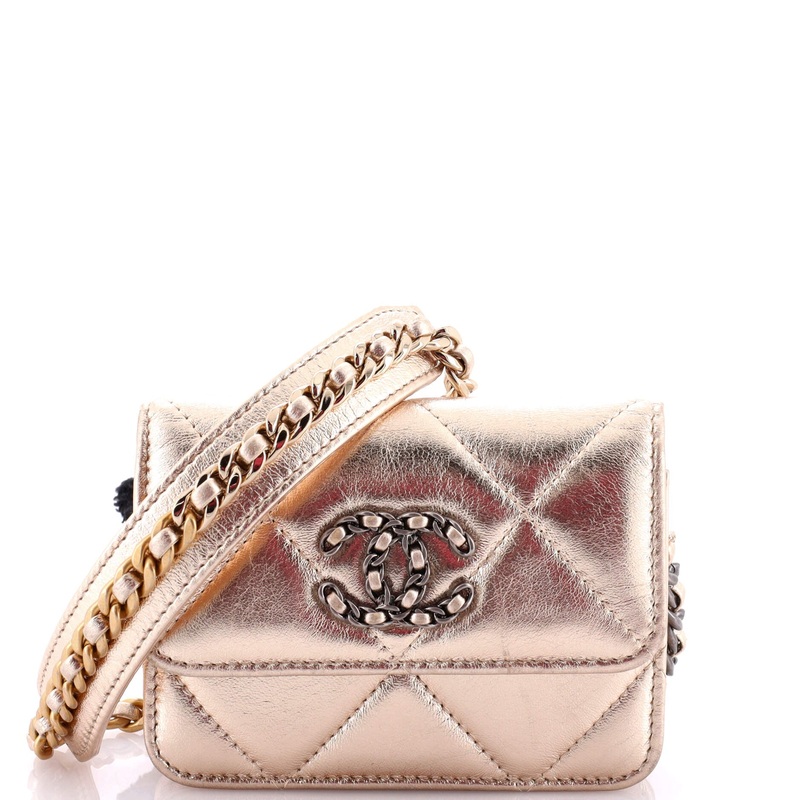 19 Flap Coin Purse With Chain Quilted Leather