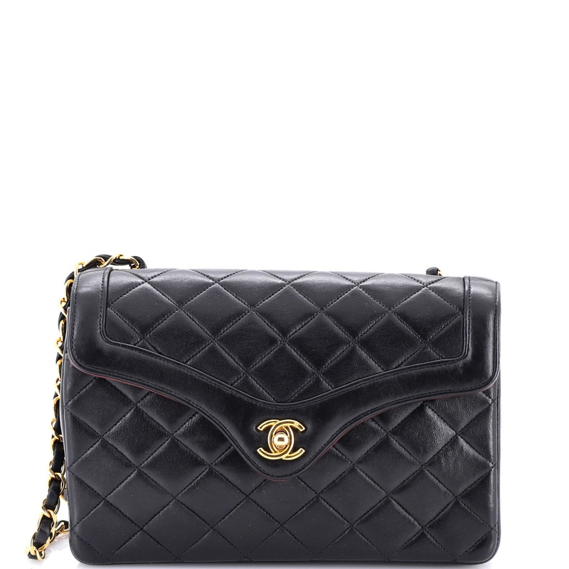Vintage CC Chain Curve Flap Bag Quilted Lambskin Medium