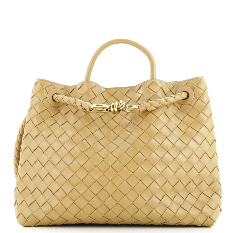 Andiamo Top Handle Bag Intrecciato Nappa Medium