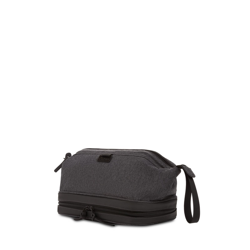 SWISSGEAR Deluxe II Dopp Kit in Grey