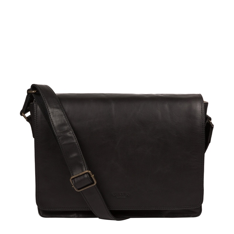 'Zagallo' Black Leather Messenger Bag
