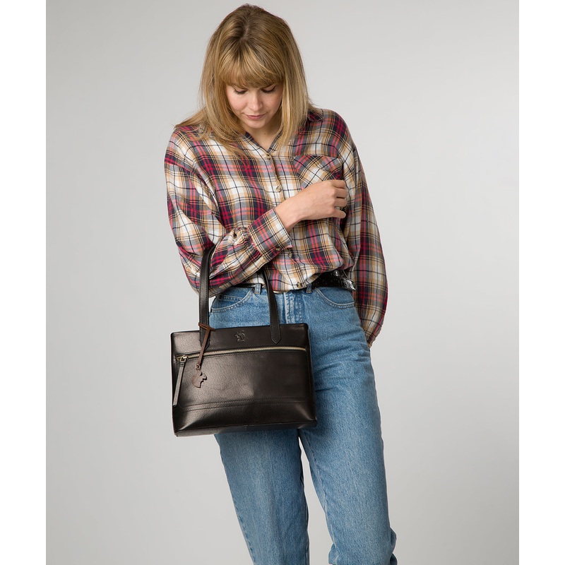 'Coral' Black Leather Handbag