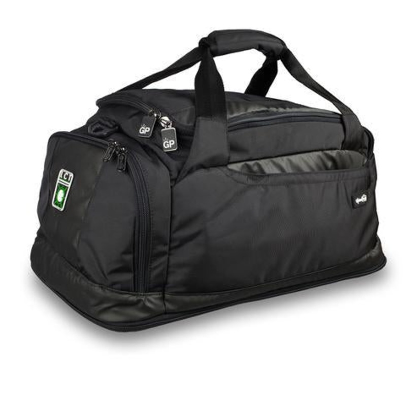 Duffle with Integrated Suiter