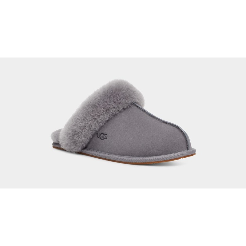 UGG  Women's Scuffette II Slippers
