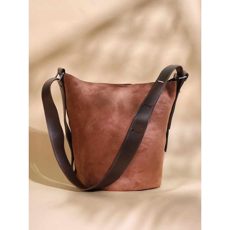 The Bucket Tote Bag With Pouch - Russet Brown