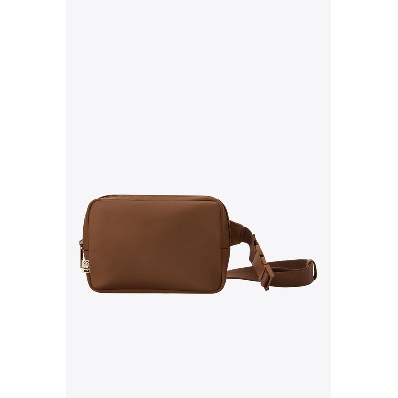 The Belt Bag in Maple