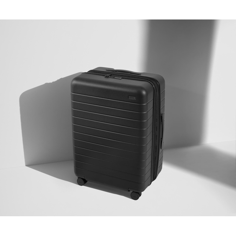 The Medium Flex in Jet Black