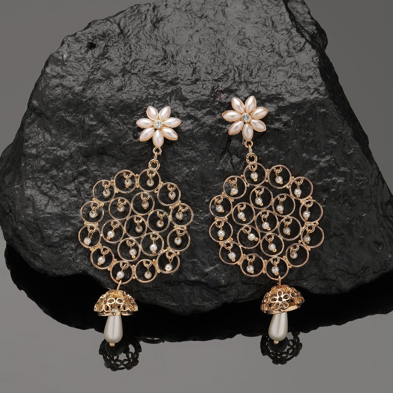 Accessorize London Women's Floral Pearl Filigree Earring